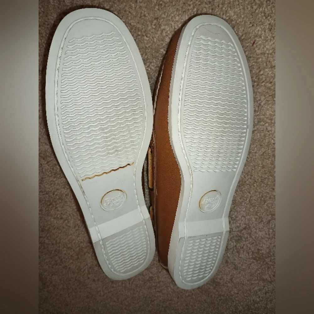G.H. Bass & Co. Tan Leather Loafers 9W - Picture 4 of 7